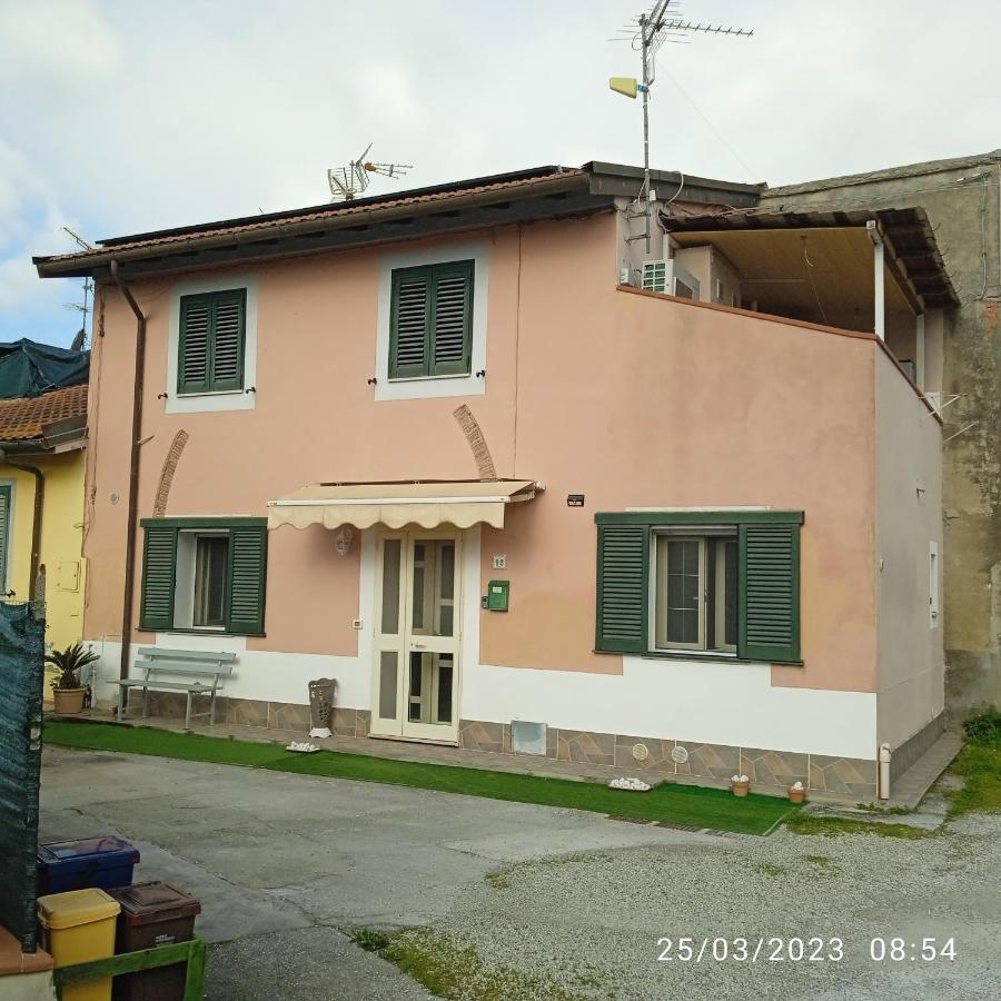 Casa Rosy Arena Metato Exterior foto